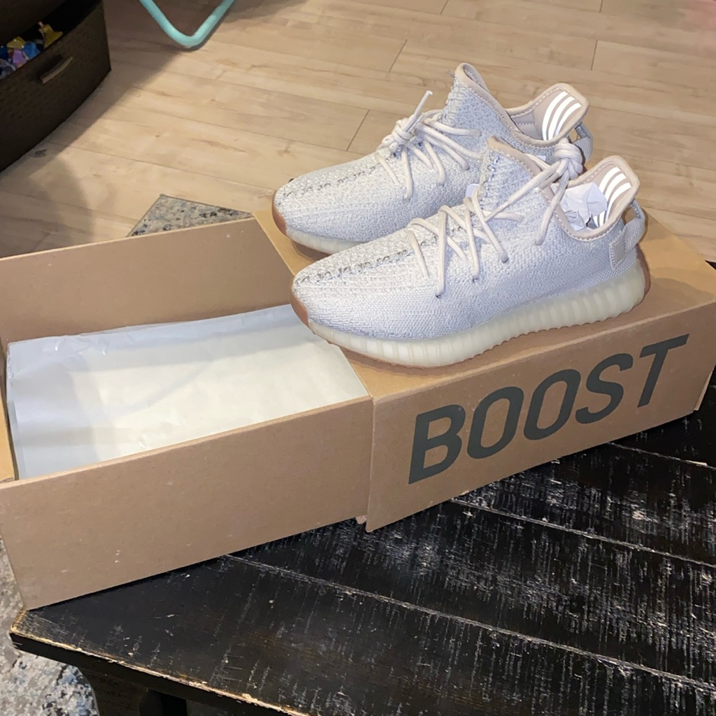 Yeezy Boost 350 V2 'Sesame' Size 5 Men’s Brand New Condition With Box, Offer Up